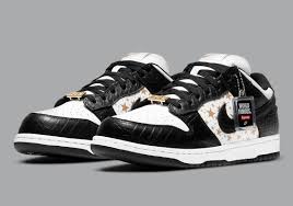 Get yours before this design retires forever! Supreme Nike Sb Dunk Low White Black Dh3228 102 Sneakernews Com