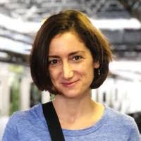 Claire Freeland's Instagram, Twitter & Facebook