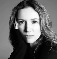 Claire Wright Keller — toptopnews — GAZETTE DU BON TON