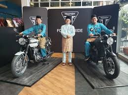Triumph tiger 900 ditawarkan dalam enam varian, kesemuanya dengan enjin 900 cc, tiga silinder yang sama. 2019 Triumph Bonneville T120 Ace And Diamond Edition In Malaysia Priced From Rm74 900 Paultan Org