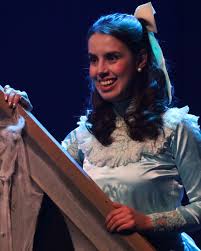 Terminó la temporada de Crimen y castigo, gracias a los amigos, familia y  público que llenaron esa sala por tres semanas ♥️ Tengo el corazón contento  y nostálgico y solo puedo agradecer