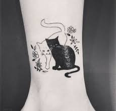 1001 ideen zum thema katzen tattoo aus denen sie eine inspiration schopfen konnten tattoo katzen tattoo katze tattoo und katzen