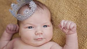 60 Nama Bayi Laki-laki yang Artinya Raja untuk Jagoan Kecil Bunda!