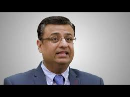 Dr. Dan Lister explains that Barrett's esophagus is like 'a field with a  fence and a cliff'