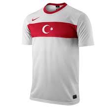 Das trikot der türkei überzeugt zudem mit einer guten atmungsaktivität und leichtem polyester. Turkei Trikot Away Stadium 2012 14 Nike
