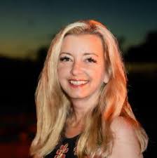 Is Hell's Kitchen Caesar's Palace worth it and how far out do you need to  book in Las Vegas?