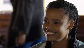 Talia Davis 'dankbaar' vir 'Arendsvlei' se Abi: 'Ek het op 'n dieper vlak  met haar connect'