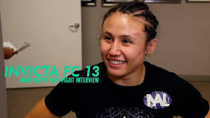 Jamie Moyle vs. Emily Whitmire