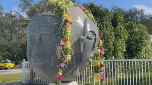 Bora Bora : une sculpture de Paul-Émile Victor inaugurée à l'aéroport