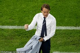 Наставник скуадра адзурра отметил, что его подопечные. Euro 2020 Roberto Mancini Boasts Italy Could Have Scored Even More Goals In Belgium Win Daily Mail Online