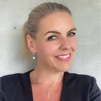 200+ Profile mit dem Suchbegriff „Catherine“