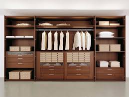 ป กพ นโดย almacenar s a ใน placares vestidores ตกแต งภายใน บ าน ต เส อผ า