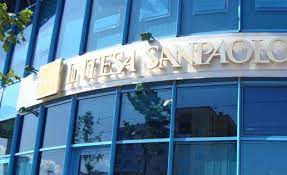 Piazza san babila, 2/8 milano, mi, italia. Da Banca Intesa Sanpaolo Milano Alessandria Oggi