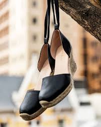 Black And White Espadrille Wedges Step Into Your Favourite Summer Looks Wearing The Rare Earth Chiara Espadrille Wedge Available In Black And White Espadrilles Wedges Espadrilles Summer Looks