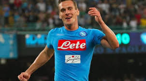 Due vittorie tra campionato ed europa league e il pareggio con l'az alkmaar che in streaming, invece, sarà disponibile su sky go e now tv. Napoli Crotone 2 1 Highlights Milik E Callejon Condannano Zenga Alla Serie B Blitz Quotidiano