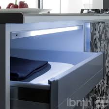 Puntos de luz led en lugares determinados y en los que sean de especial interés y necesarios como el instalar un sistema de iluminación led dependiente del sistema eléctrico de luz de la cocina o el. Import Cabinet Lighting From China Ibmhcorp