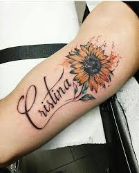 Disenos Vibrantes Del Tatuaje Del Girasol Con Significados Girasol Significados Tatuaje Vibrantes Brazos Tatuados Tatuajes En Los Pies Tatuajes Girasoles