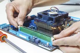 Es wurden keine bild hochgeladen. Hand Eines Technikers Reparieren Und Aktualisieren Speichercomputer Pc Zu Reparieren 2066798 Stock Photo Bei Vecteezy