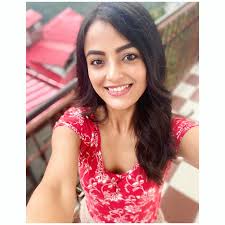 𝙎𝙢𝙞𝙡𝙚 𝙮𝙤𝙪𝙧 𝙬𝙖𝙮 𝙩𝙝𝙧𝙤𝙪𝙜𝙝 𝙡𝙞𝙛𝙚 🌸 . . . . . . . . . . .  . . . #smileyourway #toughtimewillpass #bestrong #becourageous  #thistooshallpass