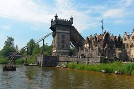 Employé par la compagnie néerlandaise des indes orientales , il était connu pour effectuer, avec une. Efteling Freizeitpark Eintauchen In Andere Welten Holland
