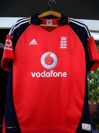 Available in a range of colours and styles for men, women, and everyone. Pin On Sports Wear Vintage