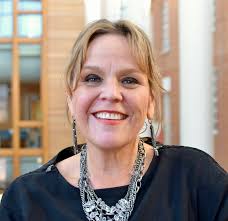 Kari North's Instagram, Twitter & Facebook