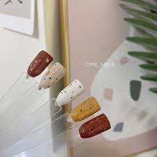 cho nail tren instagram 公告 12 28開始工作室換到忠孝新生站 4號出口走5 6分鐘 在一樓免爬梯 大家記得來找我唷 新入手的素材 底色都可以換 預約 詢價line