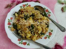 3 biji cabai rawit, iris kasar/halus sesuai selera (optional). Resepi Nasi Goreng Cili Kering