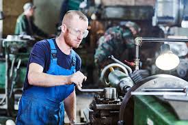 What do guards do to protect the worker. Safeguarding Machinery Protects Workers And Saves Lives Osha Safety Compliance Training For The Workplace In California Nevada Arizona Hawaii Guam