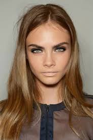 Zauberhafte Schminktipps Fur Das Perfekte Make Up Halloween Make Up Ideen Das Gesicht Fur Hallo Halloween Make Up Ideen Perfekte Haarfarbe Haarfarbe Blond