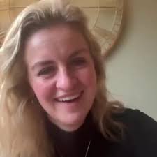 I spoke with @Ward Thomas Music about their upcoming acoustic UK tour, just  as they announced their latest single Quarter Life Crisis with  @KeziaGillMusic. Here's what they had to say about the new ...