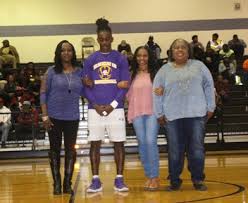 Saying goodbye to the basketball seniors.
