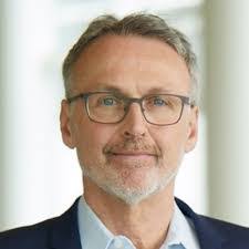 Samuel Belanger's Instagram, Twitter & Facebook