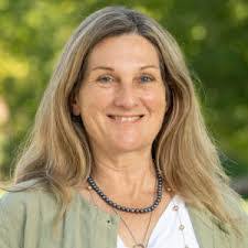 Jill Hinman's Instagram, Twitter & Facebook