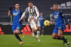 Inter beat juventus in the derby d'italia to move level on points with city rivals ac milan at the top of antonio conte guided inter milan to victory against his former club juventus as the nerazzurri moved. Ronaldo Double Uplifts Juve As 10 Man Milan Stay Top Ahead Of Inter Phnom Penh Post