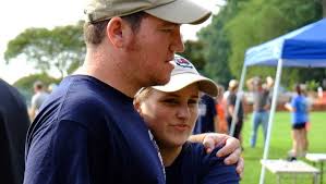 Community comes out in support of victim