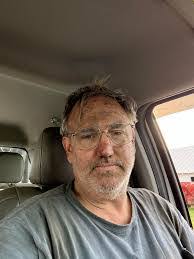 Justin Dills's Instagram, Twitter & Facebook