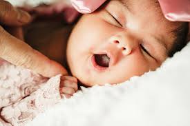 Repost From: @ryan_agoncillo dada i want to learn to edit photos like you.  so we asked mom to take a photo, and this is me showing her the app, just  showing though.