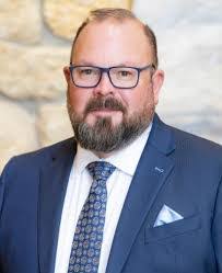 Todd Larson's Instagram, Twitter & Facebook