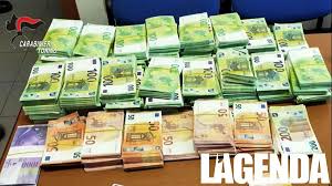 Bambino da ragazzo essenziale a quadri maniche corte body marrone. Bruino Nascondeva 500 000 Euro Di Banconote I L Agenda News
