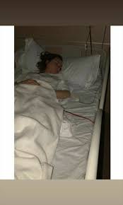 Ayse Sedef Donmez Adli Kullanicinin Yarali Panosundaki Pin 2020 Siyah Fotografcilik Fotograf Cekimi Guzellik Fotograf Cekimi