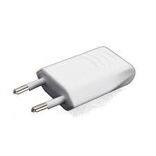 Der eurostecker (en 50075, auch benannt als typ c „cee 7/16, 250v/2.5a) ist symmetrisch zweipolig und schließt schutzisolierte geräte der klasse ii mit geringer leistung bis zu einem strom von maximal 250 volt 2,5 ampere ans niederspannungsnetz an. Eurostecker Gerade Flach Weiss Netzstecker Euro Stecker Stromstecker 230v 2 5a