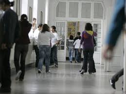 Modificările şi completările ulterioare, în temeiul prevederilor din hotărârea guvernului nr. Anul Scolar 2017 2018 Cand Incepe Scoala Si Cand IntrÄ Elevii In VacanÅ£Ä