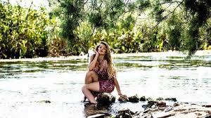 Güzel Köylüden seksi pozlar - Medyafaresi