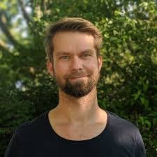 Eric Portis's Instagram, Twitter & Facebook