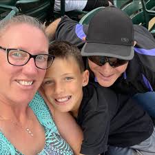 Hi fellow beekeepers! There is people advertising bee packages and prices  not bad.They from Cleveland aria and company name is “Successful  Beekeeping”.My question is if any of you have any deals with