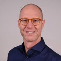 200+ "Deluz" profiles