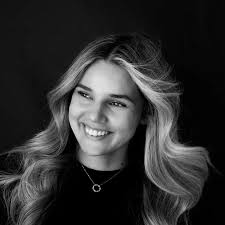 Hey, I'm Anna Claire