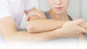 Sie äußert sich durch eine gerötete, sichtbar geschwollene ellenbogenspitze. Ellenbogen Sportopaedie Heidelberg