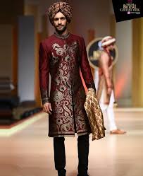 Pakistani designer suits are easily identifiable amongst other categories of salwar kameez for their handcrafted designs. 31 Best Pakistani Groom Sherwani Designs For Wedding Looksgud In Indian Groom Wear Indian Men Fashion Indian Groom Dress